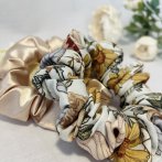 Scrunchie – krémová - další pohled