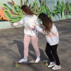 Oversize mikina s prostřihy – šedá - další pohled