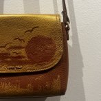 Kožená kabelka – Zlatá - třetí obrázek z galerie